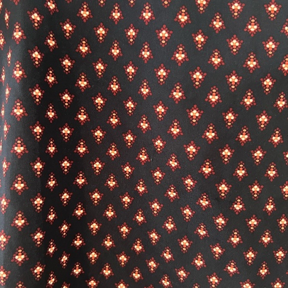 GAP Navy Blue and Red Polka Dot Women's Top sizeXL rayon material (SKUD-129) - Picture 2 of 6